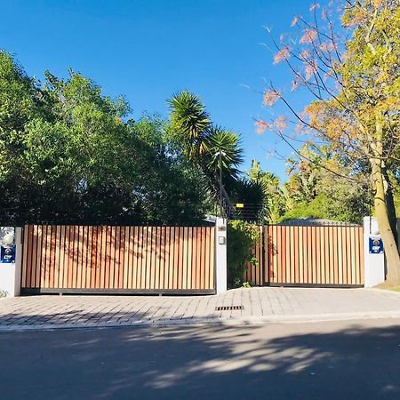 10Vdw Self Catering Apartments Дурбанвілл Екстер'єр фото