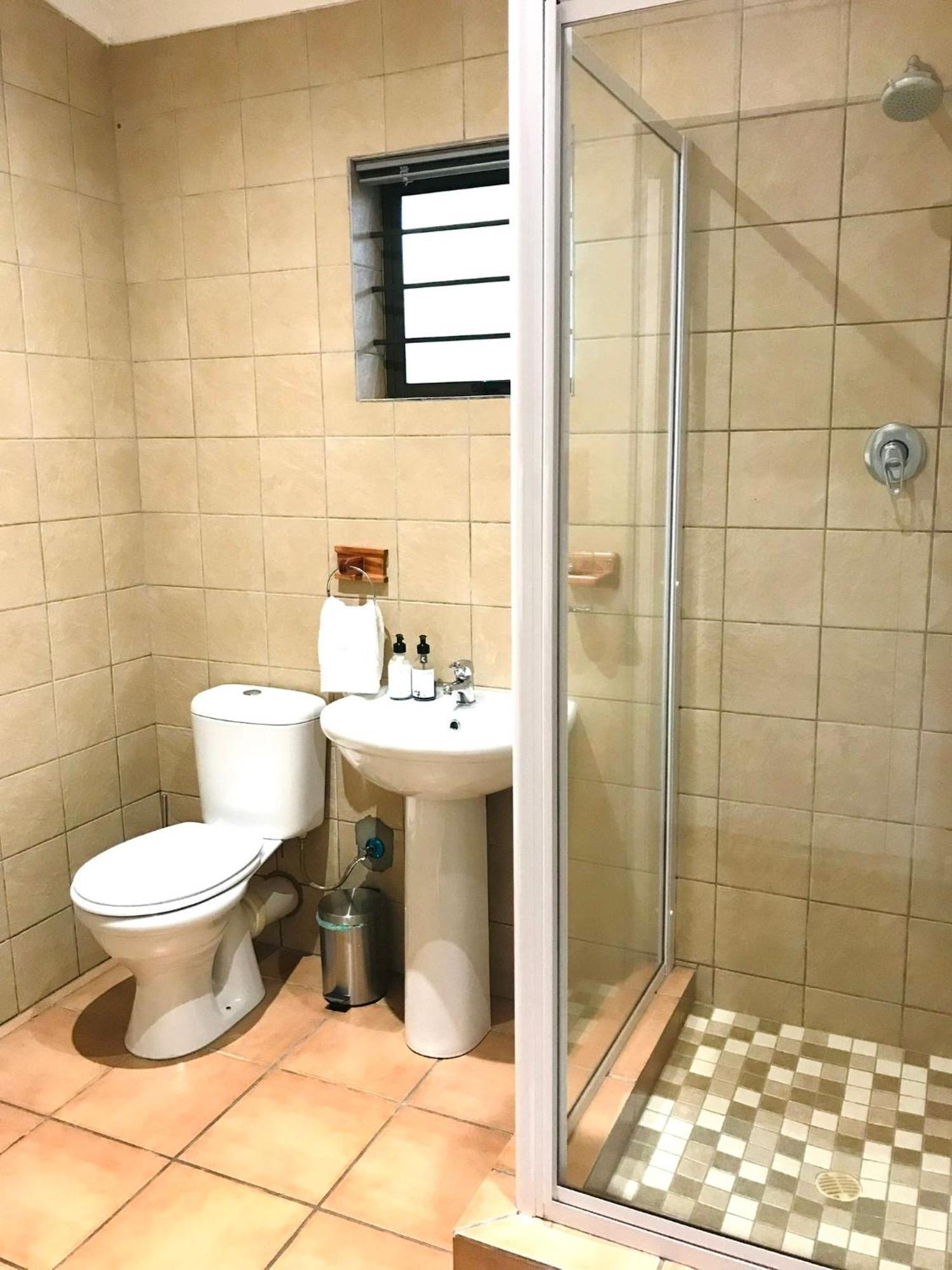 10Vdw Self Catering Apartments Дурбанвілл Екстер'єр фото