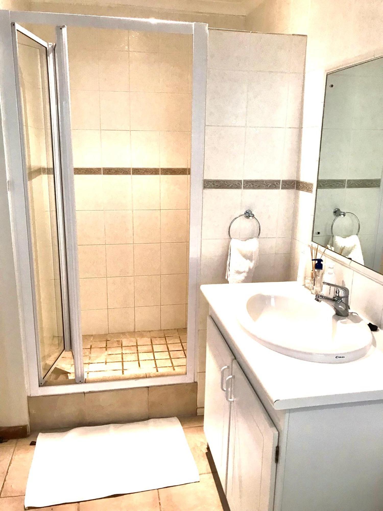 10Vdw Self Catering Apartments Дурбанвілл Екстер'єр фото